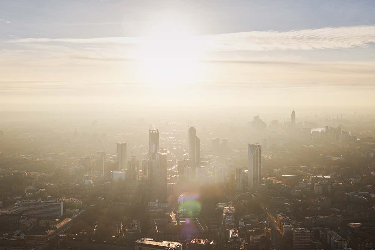 London's average level of pollution is above recommended limits