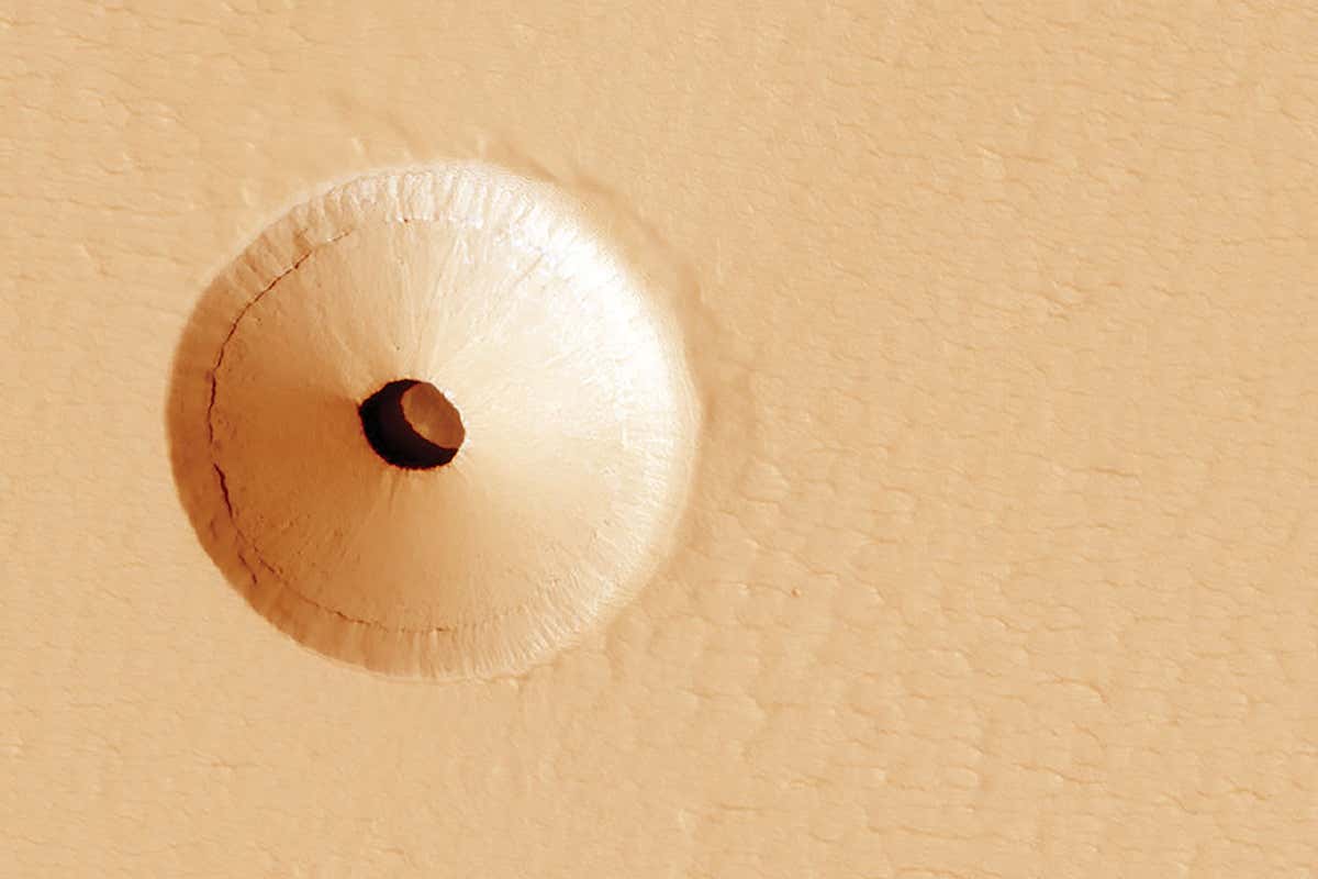 Mysterious crater on Mars could be a good place to look for life