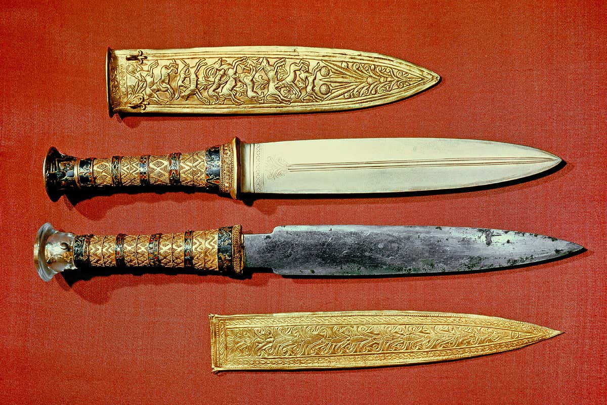 Ancient Egyptian dagger