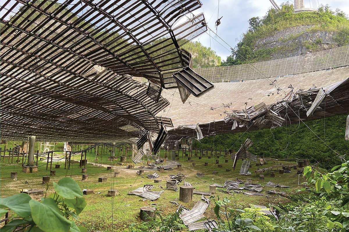 Arecibo damage