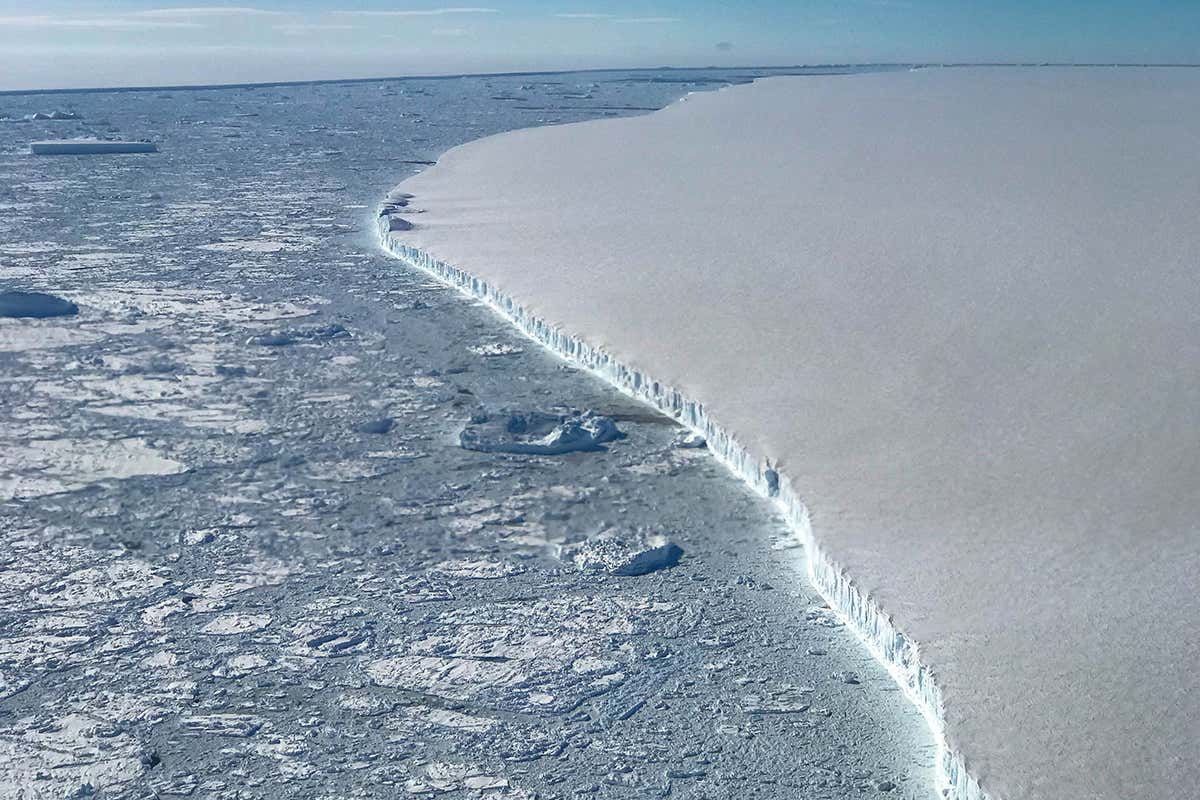 Larsen C ice shelf on the east of the Antarctic peninsula