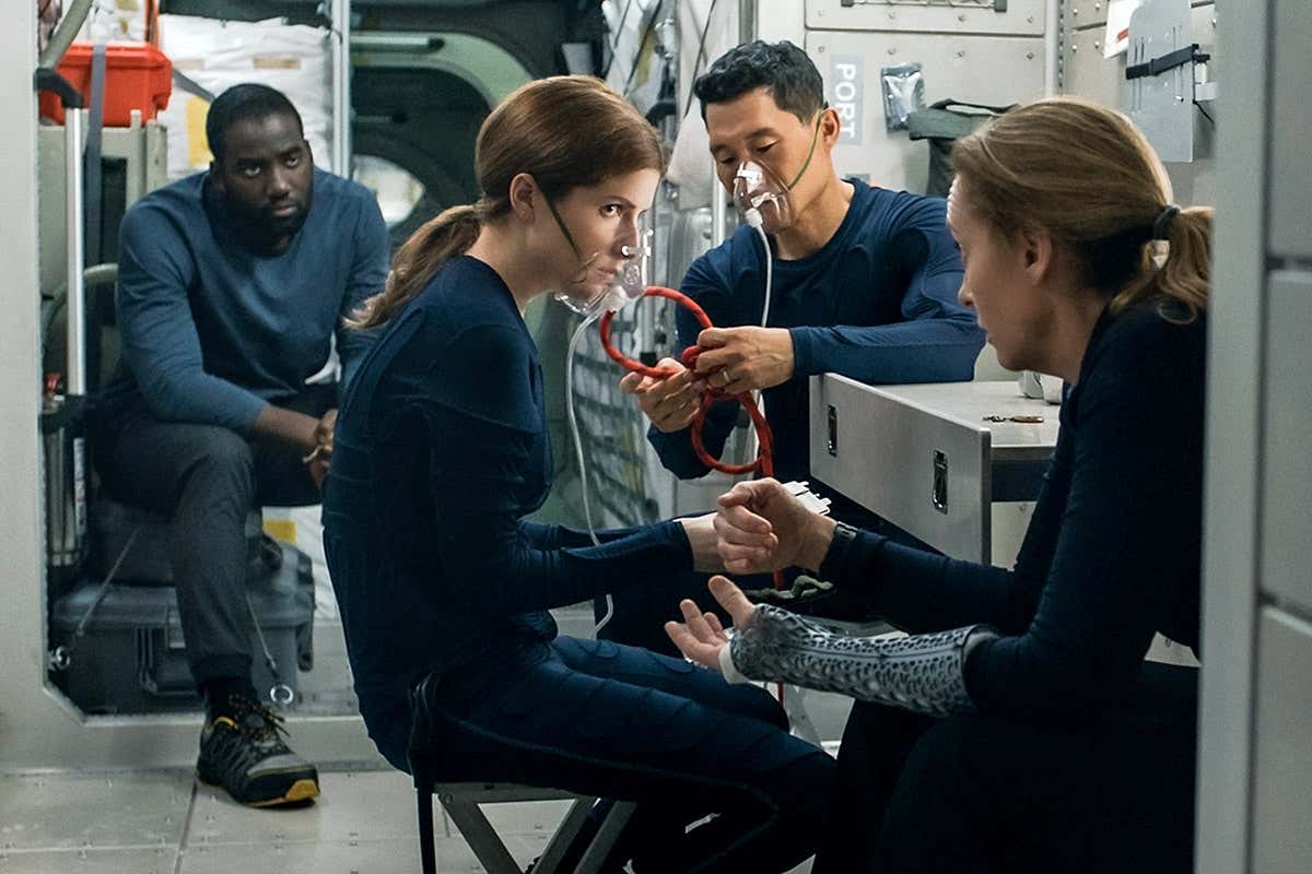 (Left to right) Shamier Anderson, Anna Kendrick, Daniel Dae Kim and Toni Collette in Stowaway