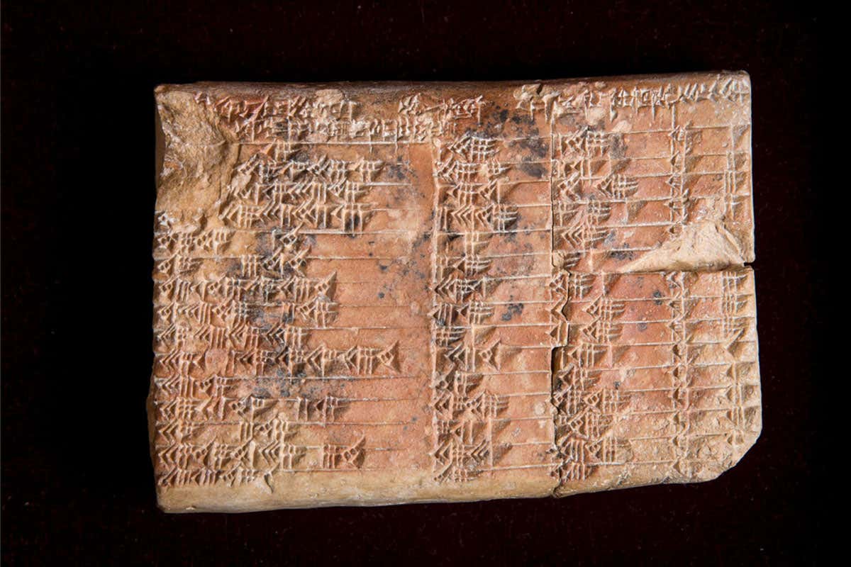 cuneiform tablet