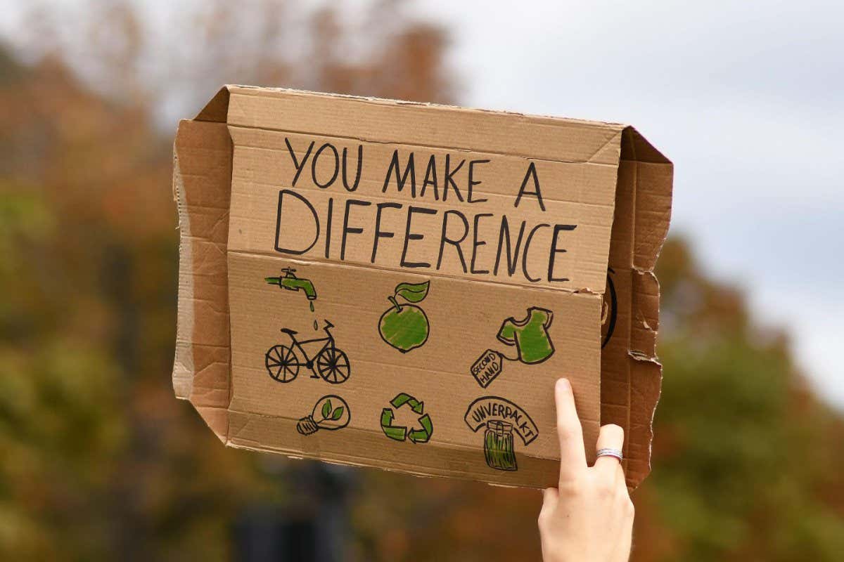 2GNCJ84 Heidelberg, Germany - 24th September 2021: Sign saying 'You make a difference' Global Climate Strike demonstration
