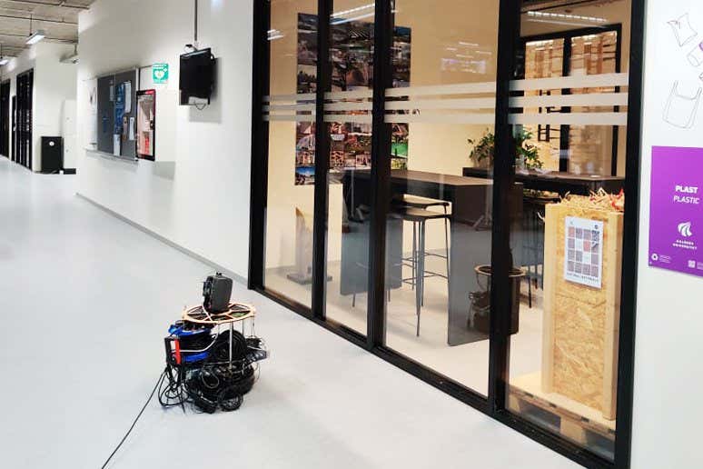 Robots can use their own whirring to echolocate and avoid collisions