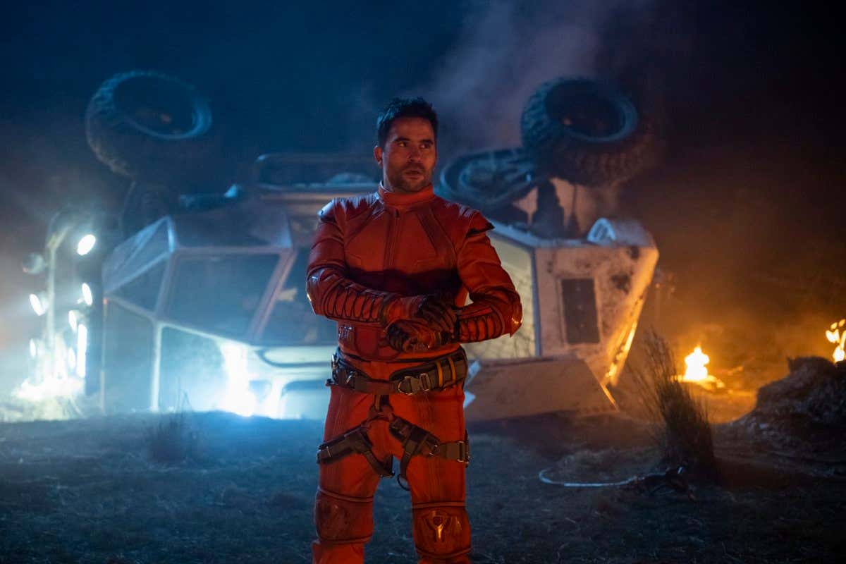 Lost In Space. Ignacio Serricchio as Don West in episode 308 of Lost In Space. Cr. Diyah Pera/Netflix ?? 2021