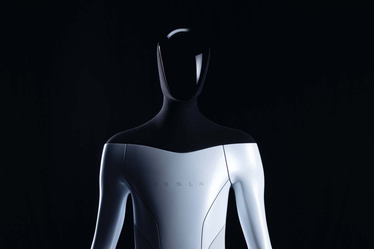 Can Elon Musk and Tesla really build a humanoid robot in 2022?