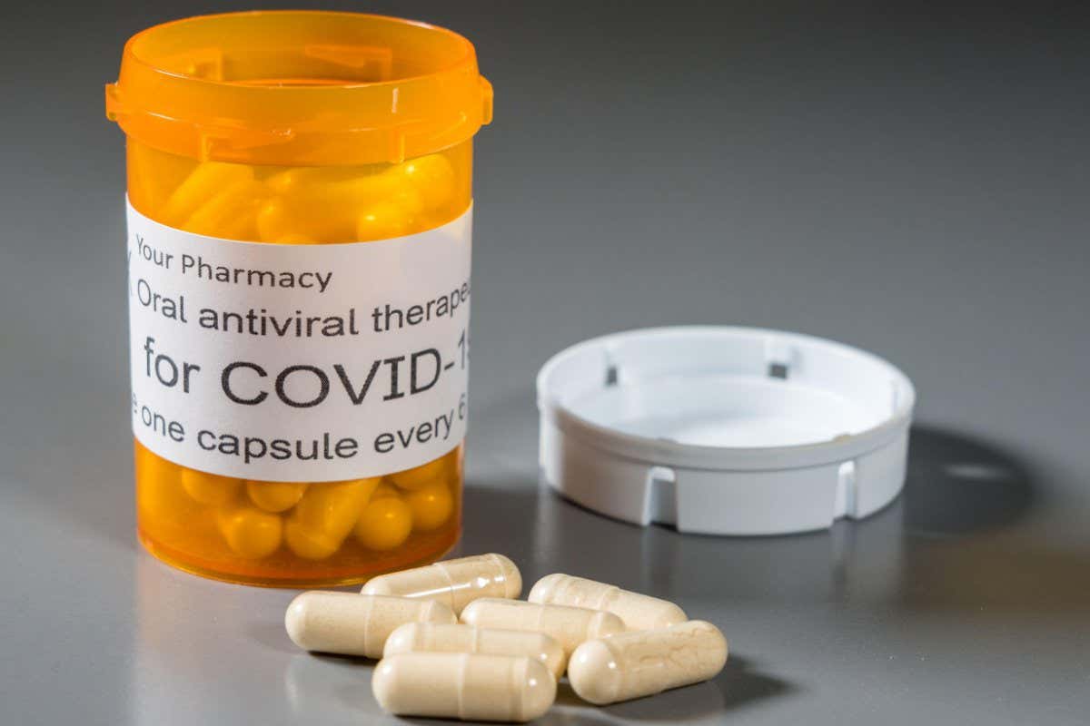 Prescriptions of pills that can be taken at home could help prevent people developing severe covid-19