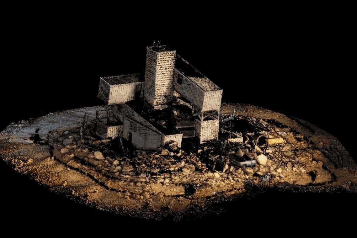 Portable laser scanner creates colour 3D images of surfaces or objects