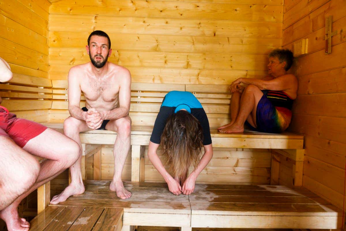 GB. England. Bristol. Henleaze Lake. Sauna. 2018.