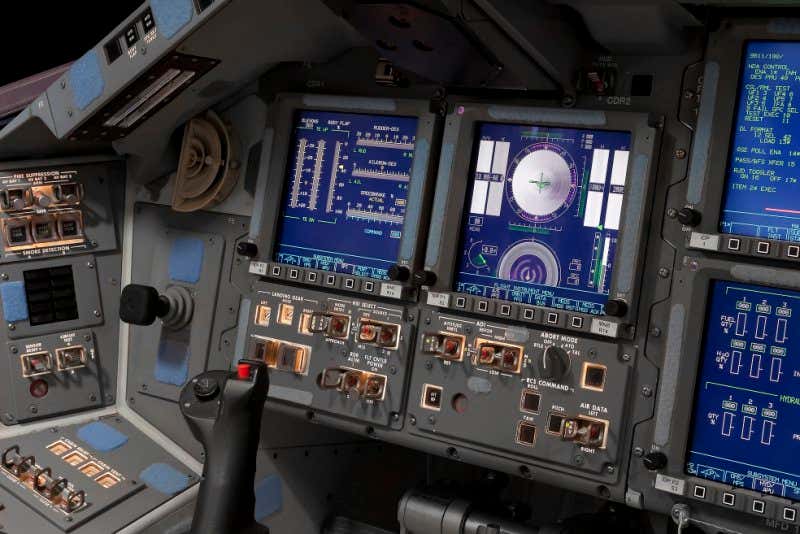 FEATURE IMAGE Commander?s Console, Space Shuttle Endeavour