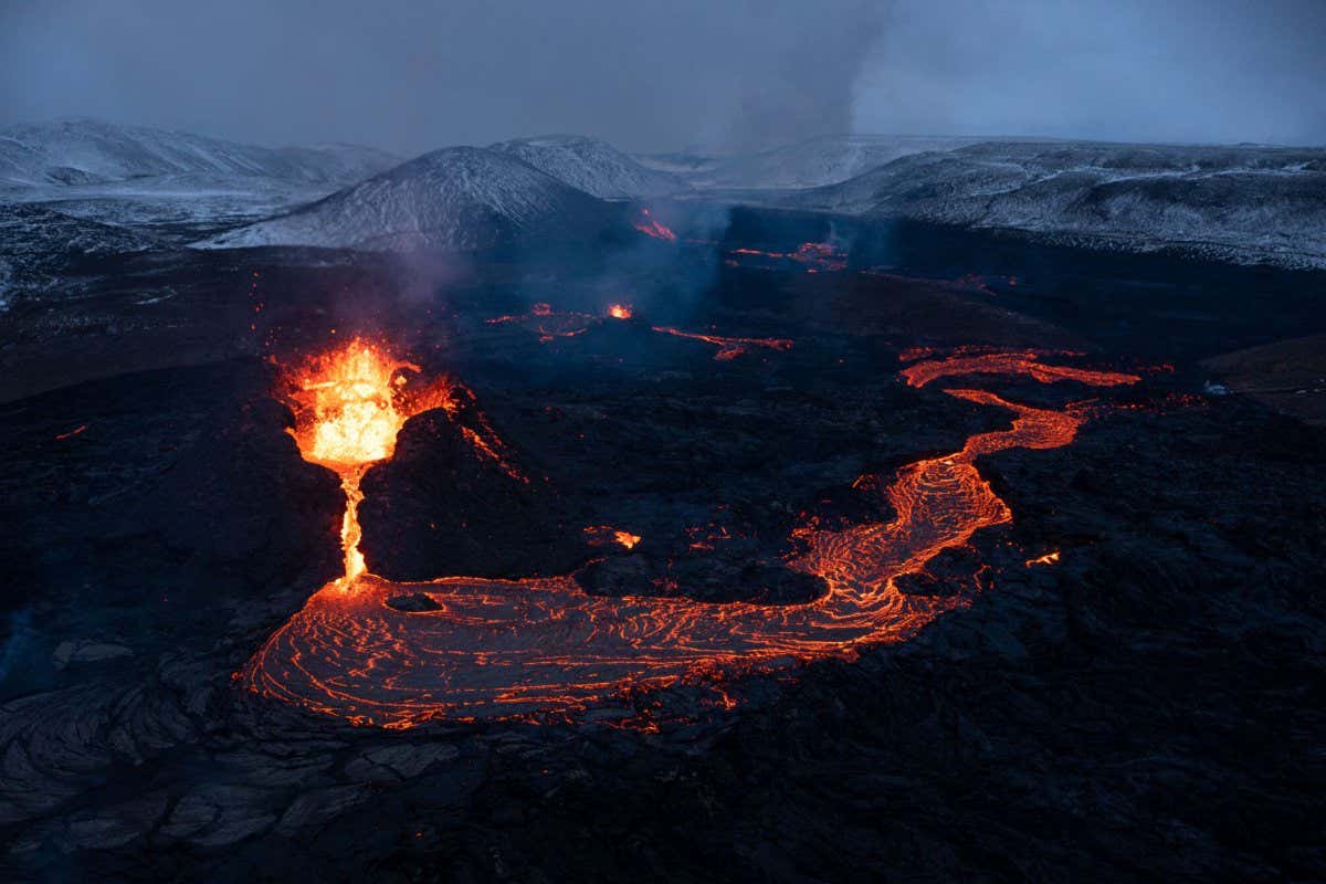 ROMAIN LOUBEYRE, UNEARTHED #1, 2021. Shortlisted for Earth Photo 2022.