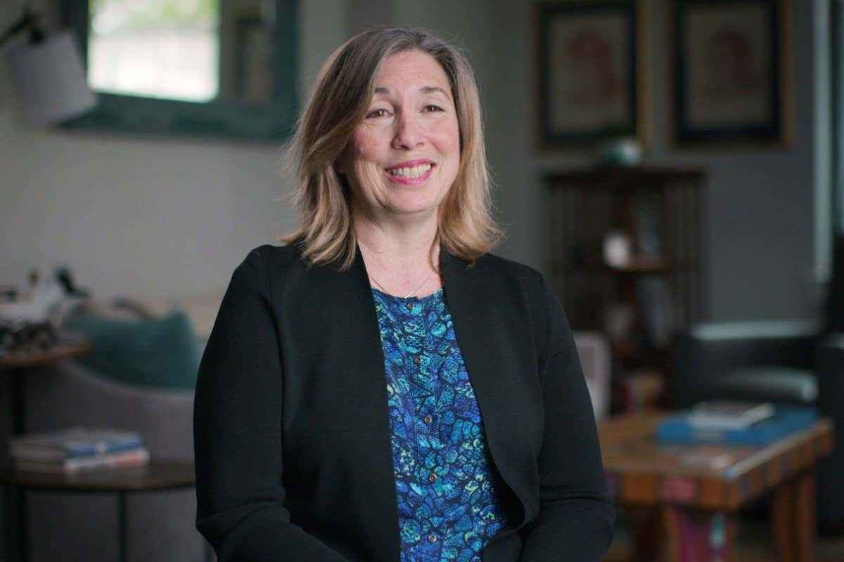 A photograph of ex-NASA deputy administrator Lori Garver