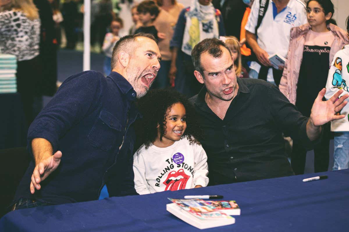 Chris and Xand van Tulleken signing Day 3