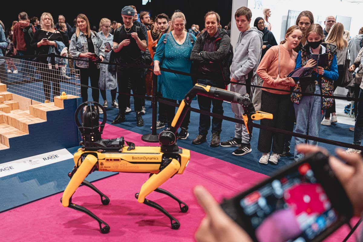 boston dynamics robot dog