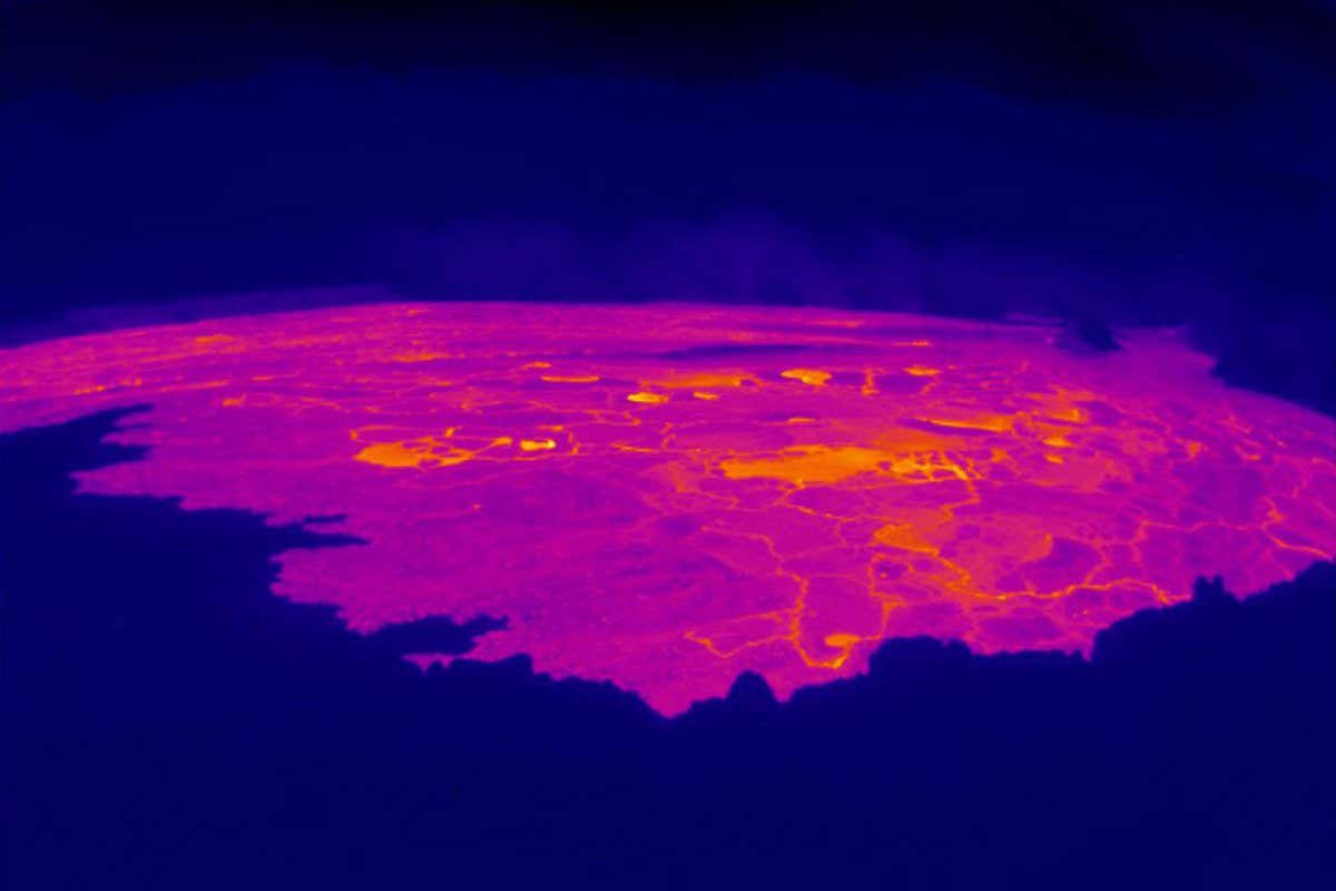 This image is from a temporary thermal camera located on the north rim of Mauna Loa's summit caldera. The temperature scale is in degrees Celsius up to a maximum of 500 degrees (932 degrees Fahrenheit) for this camera model, and scales automatically based on the maximum and minimum temperatures on the caldera floor and not the whole frame, which sometimes results in the rim (bottom of image) looking saturated (white). Thick fume, image pixel size and other factors often result in image temperatures being lower than actual surface temperatures. https://www.usgs.gov/media/webcams/mtcam-mokuaweoweo-caldera-thermal-northwest-rim 28/11/22 05:00 local time