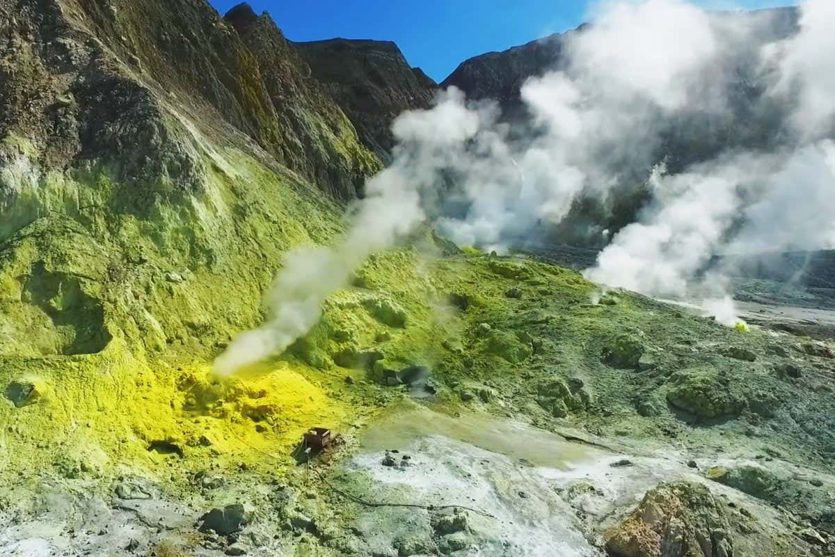 The Volano: Rescue from Whakaari. Cr. Courtesy of Netflix ?? 2022