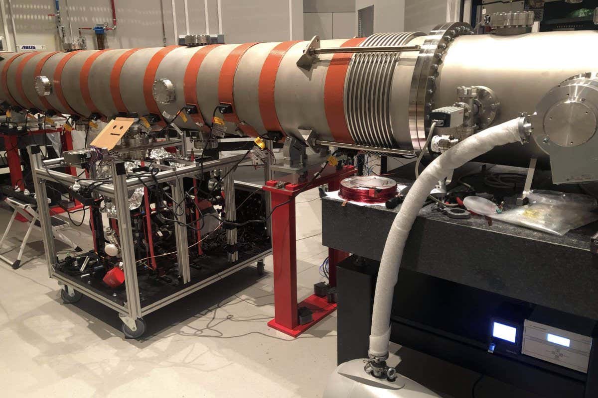 The Matter-wave laser Interferometric Gravitation Antenna