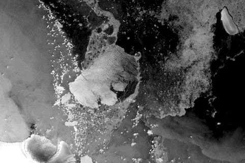 Satellite photo of the B22a iceberg after coming unstuck