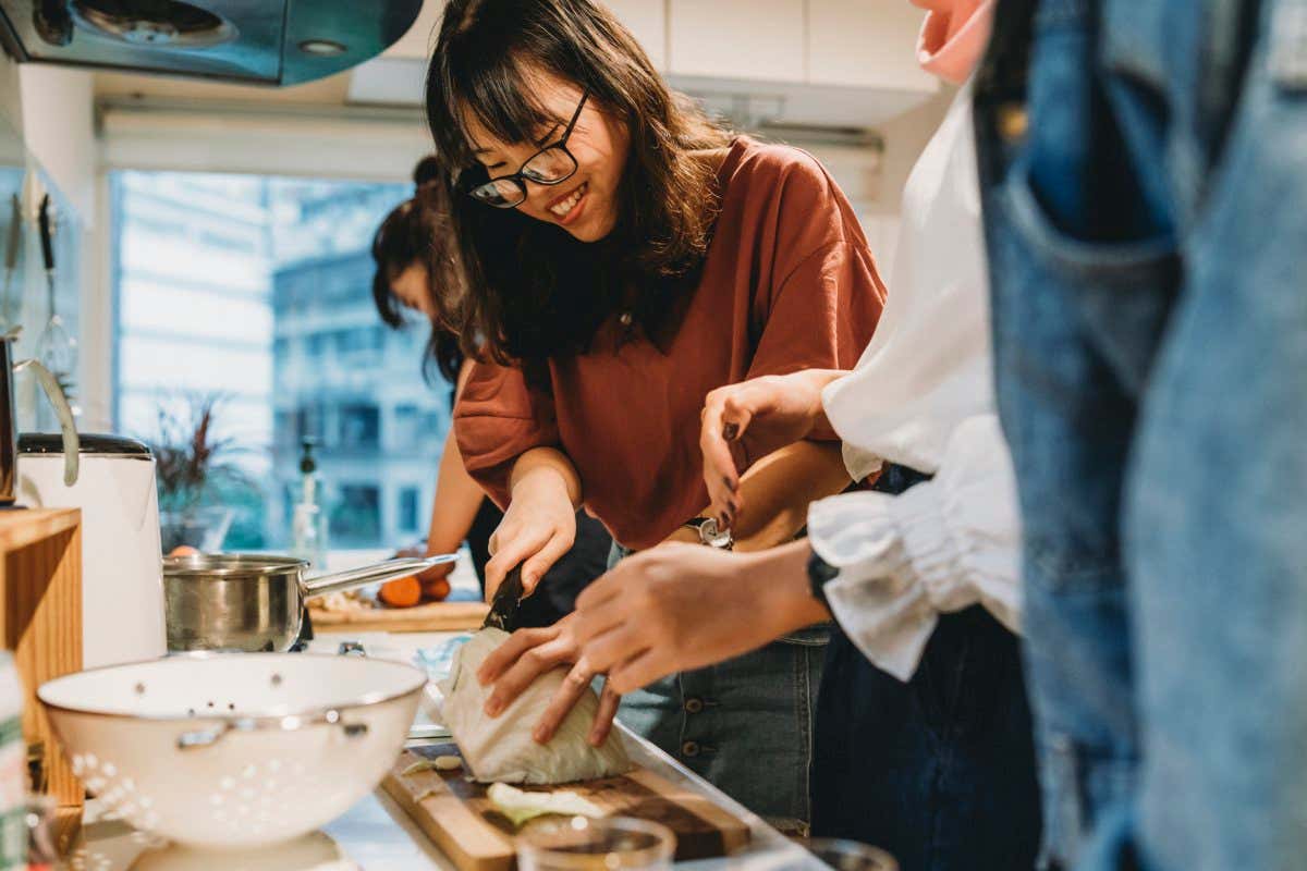 People who live together may eat similar food, which could contribute to a similar environment in the mouth that encourages the same bacterial strains