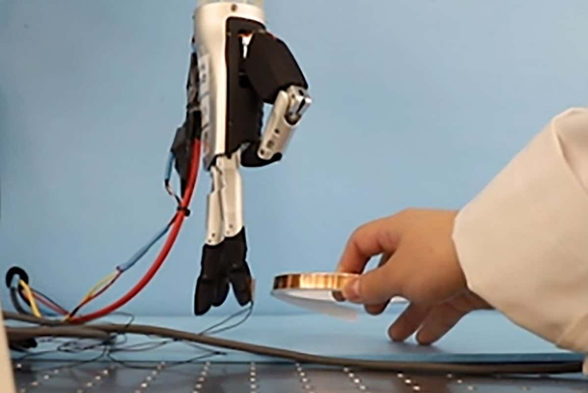 The skin being used to detect copper tape