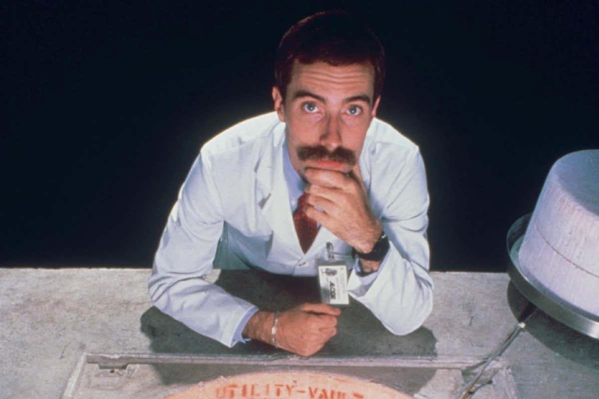 Mandatory Credit: Photo by Sipa/Shutterstock (143675c) MIKE DARWIN WITH CRYONICS EQUIPMENT ALCOR LIFE EXTENSION FOUNDATION WORKERS ACCUSED OF THE MURDER OF DORA KENT, CALIFORNIA, AMERICA - 1988