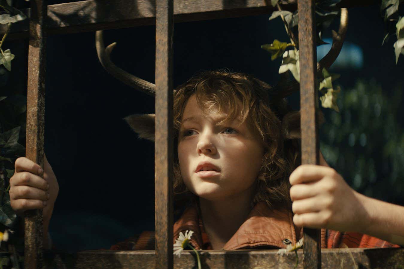 Sweet Tooth. Christian Convery as Gus in episode 201 of Sweet Tooth. Cr. Courtesy of Netflix ?? 2023