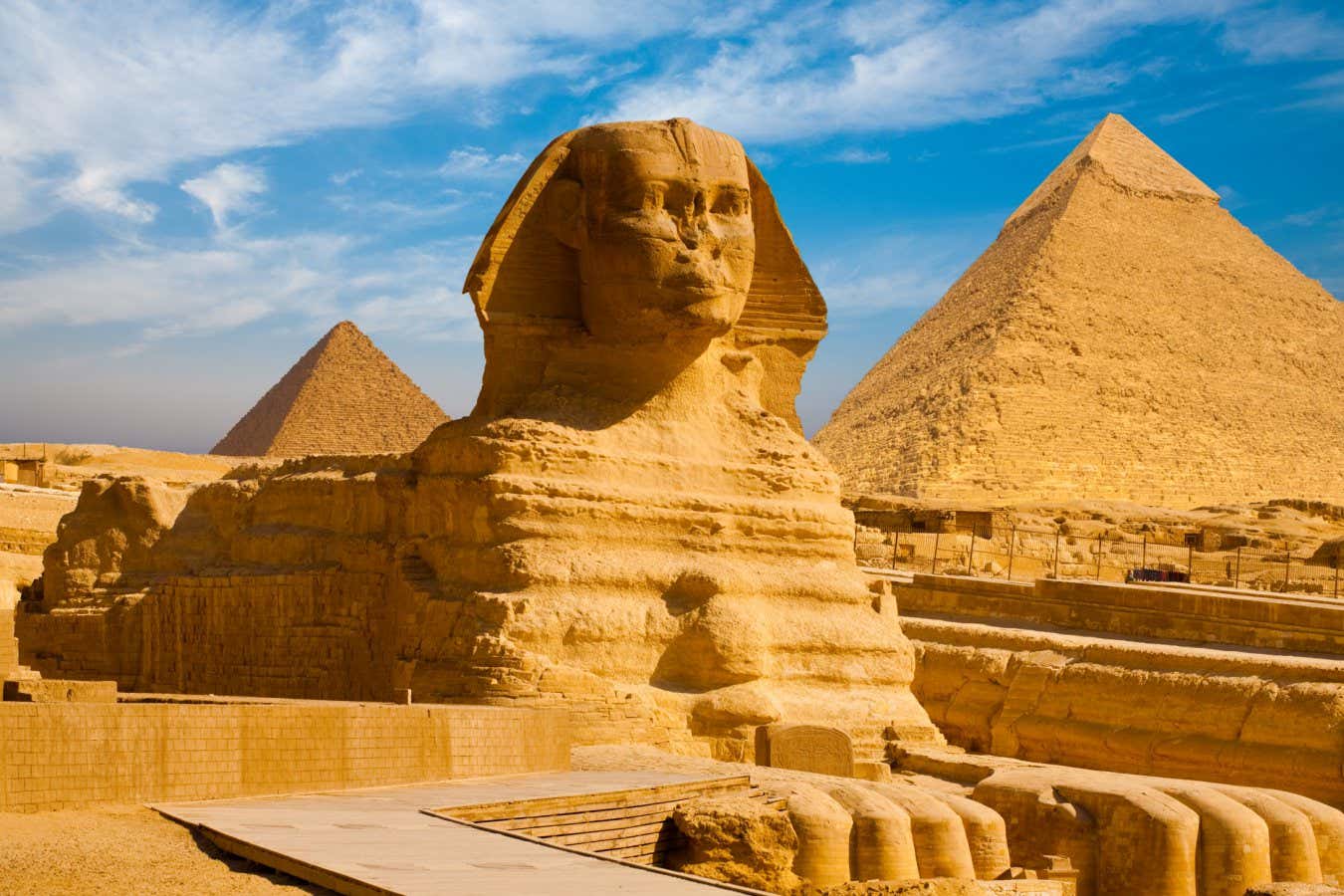 Full profile of Great Sphinx