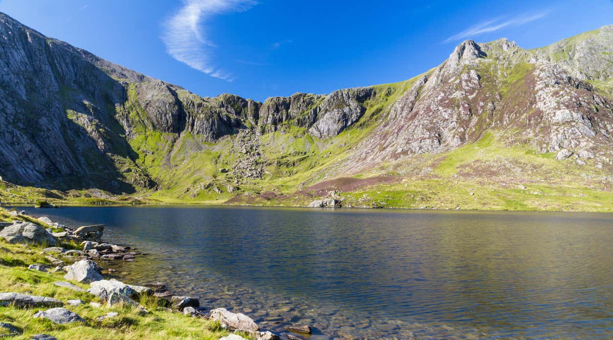 Lake Idwal and The Devilâs Kitchen, Snowdonia, Wales, United Kingdom.Lake Idwal and The Devils Kitchen, Snowdonia, Wales, United Kingdom.Lake Idwal and The Devils Kitchen, Snowdonia, Wales, United Kingdom.Lake Idwal and The Devils Kitchen, Snowdonia, Wales, United Kingdom.