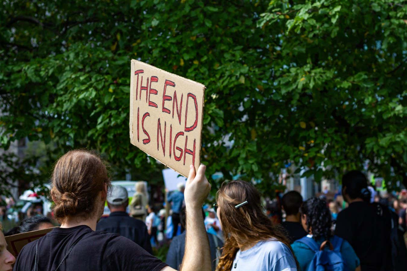2A1MK33 OTTAWA, ONTARIO, CANADA - SEPTEMBER 27, 2019: Thousands of people gather and march towards Parliament Hill as part of a global climate strike protest.